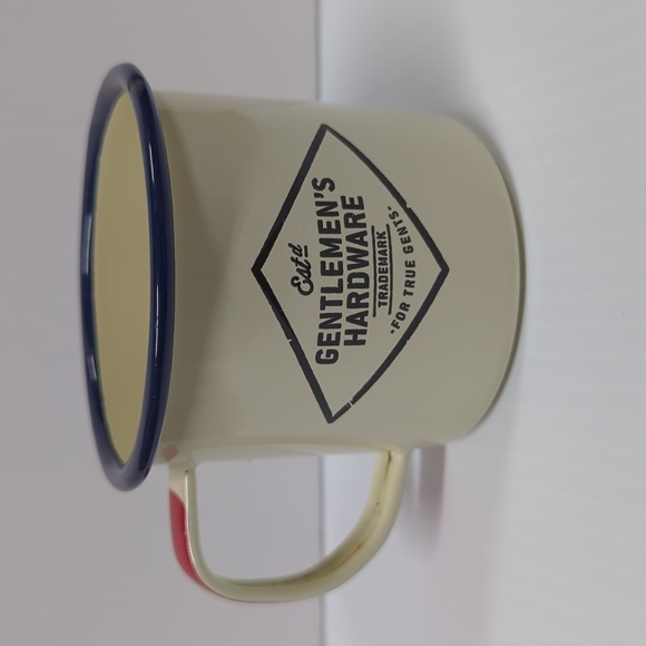 Gentlemen's hardware tin enamel cup. - Picture 2 of 3